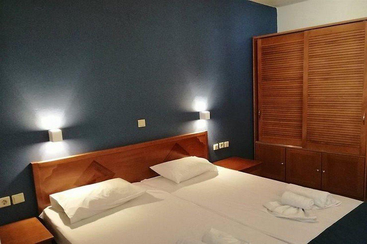 Eleni Beach Stalís Luaran gambar
